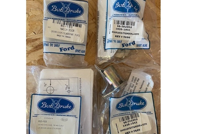 Door Latch and Lock Kit 01A-7021812/3-K (Ford V8 1937 to 1940)