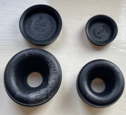 Wheel cylinder repair kit for Ford Early V8 1942 to 1948, and Ford Pick Up 1942 to 1947, 21A-2221.