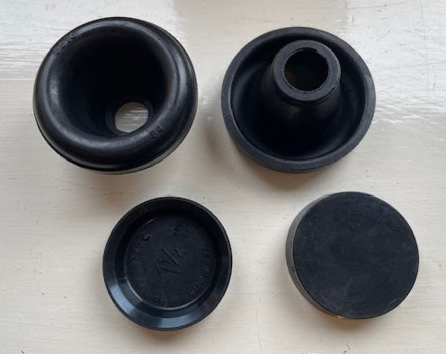 Wheel cylinder rebuild kit 91T-2128 cups and boots, for the Ford Pick Up 1939 to 1947 except 122".