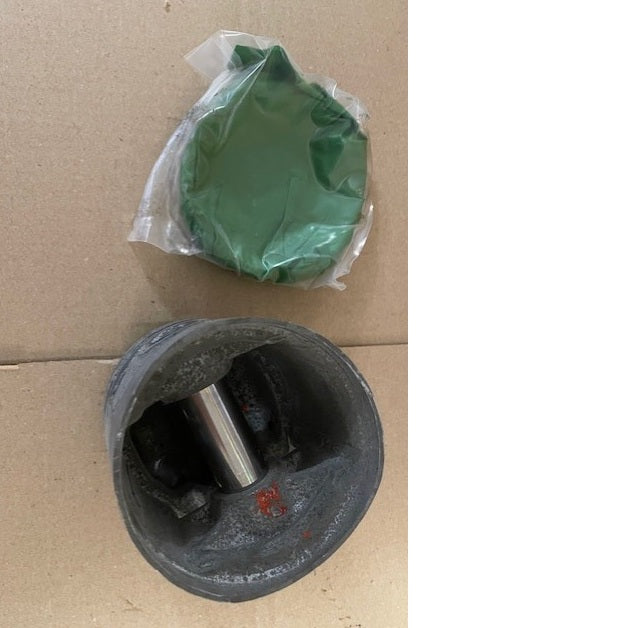 V8 Pistons 3-1/16" 0.015" O/S, Dome Top Ford Flathead V8 35-42 01T-6108-15*