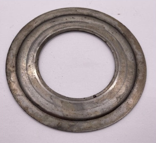 <p>Transmission main drive gear bearing oil baffle B7040, B-7040 for 3 speed transmission.&nbsp;</p> <p>2 7/8" O.D&nbsp;</p>