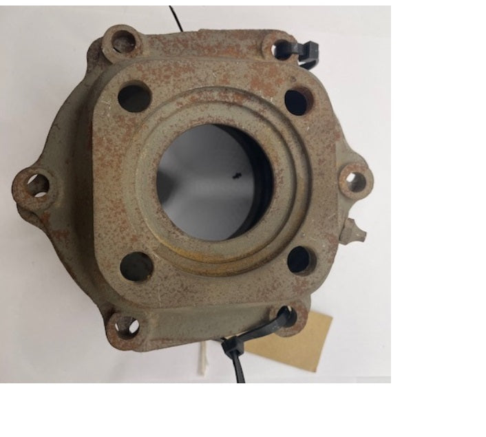 Universal joint housing cap and transmission casing A4514 for Ford Model A 1928 to 1931.&nbsp;